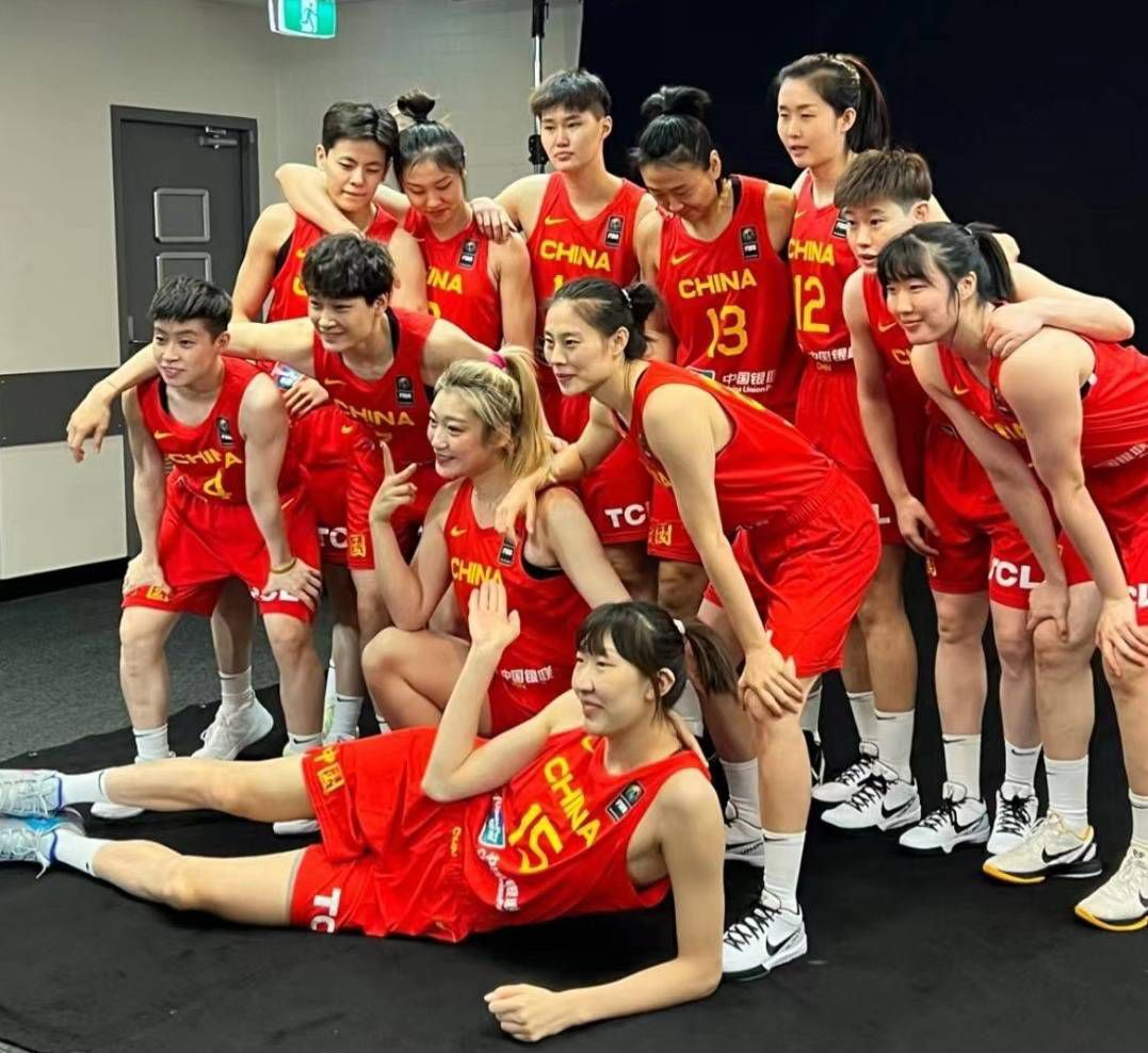 认真相遮天蔽日而来，使人底子没法接管的时辰，吉尔比发现本身早已堕入了一个扑朔迷离的假话网没法脱身。认真相遮天蔽日而来，使人底子没法接管的时辰，吉尔比发现本身早已堕入了一个扑朔迷离的假话网没法脱身。